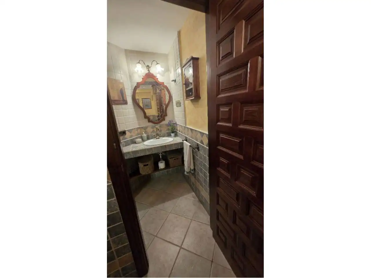 Bathroom of Commercial properties for sale in  Logroño