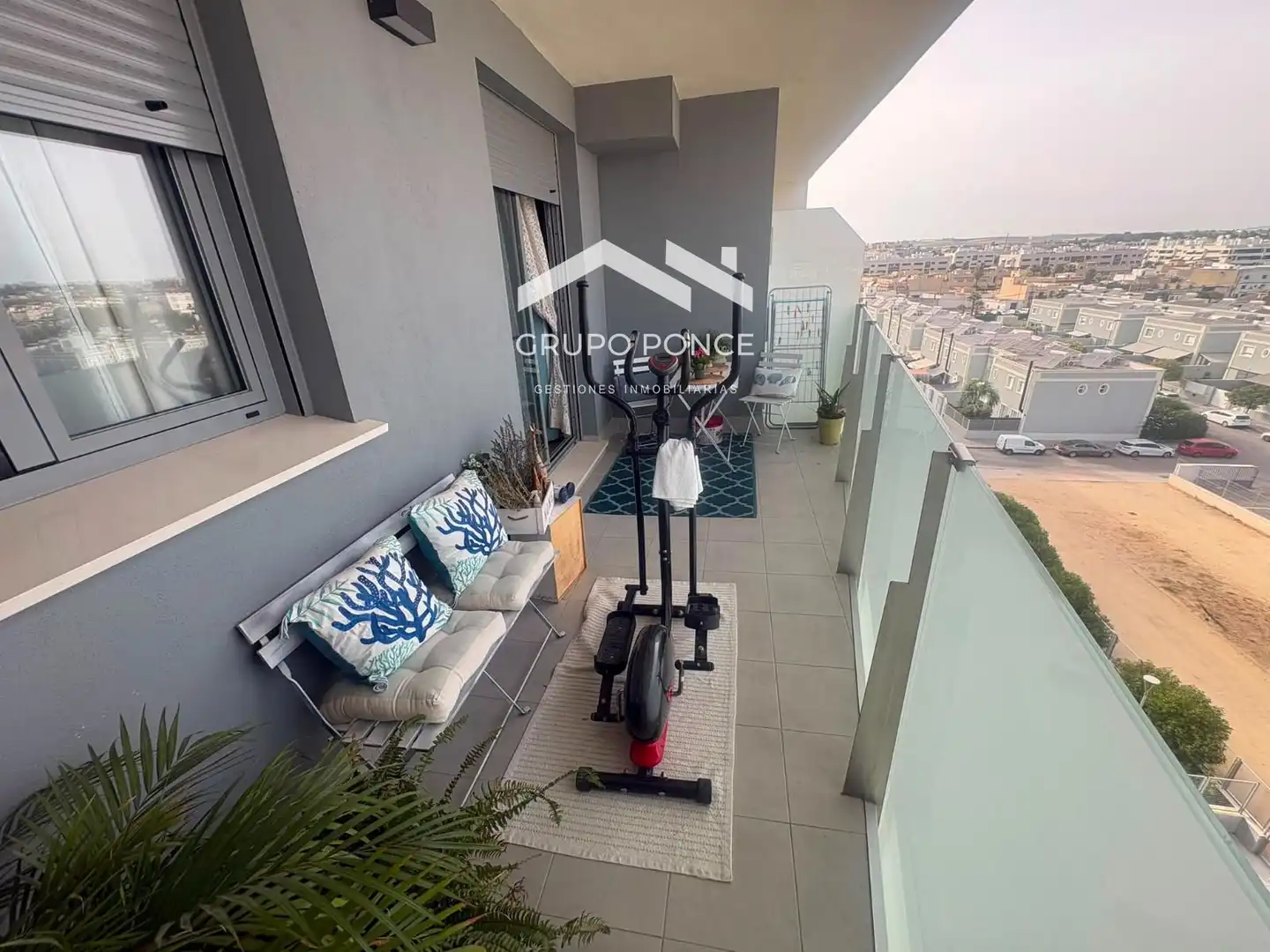 Terrasse von Wohnung zum Verkauf in Jerez de la Frontera mit Abstellraum, Schwimmbad und Gemeinschaftspool