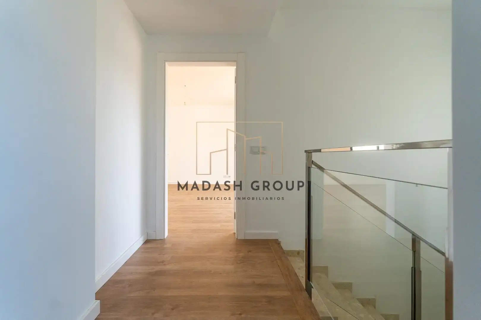 Villa mit Pool zum Verkauf in Avenida de la Marca Hispànica, imagen 27