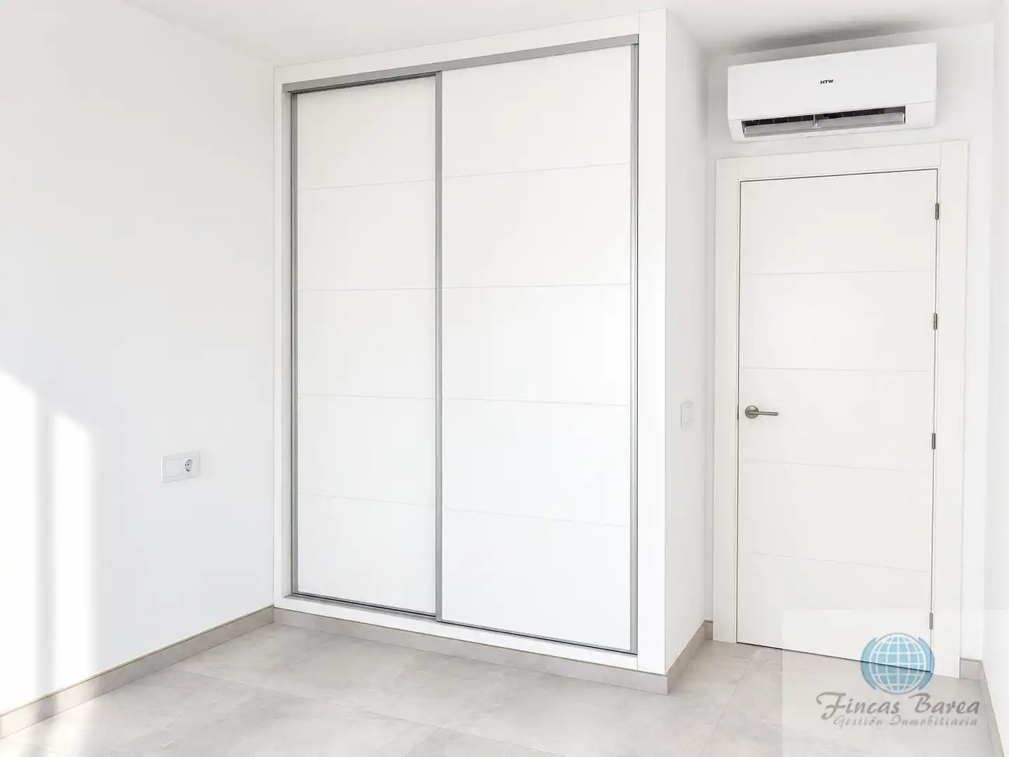 Bedroom of Flat for sale in Fuengirola  with Air Conditioner