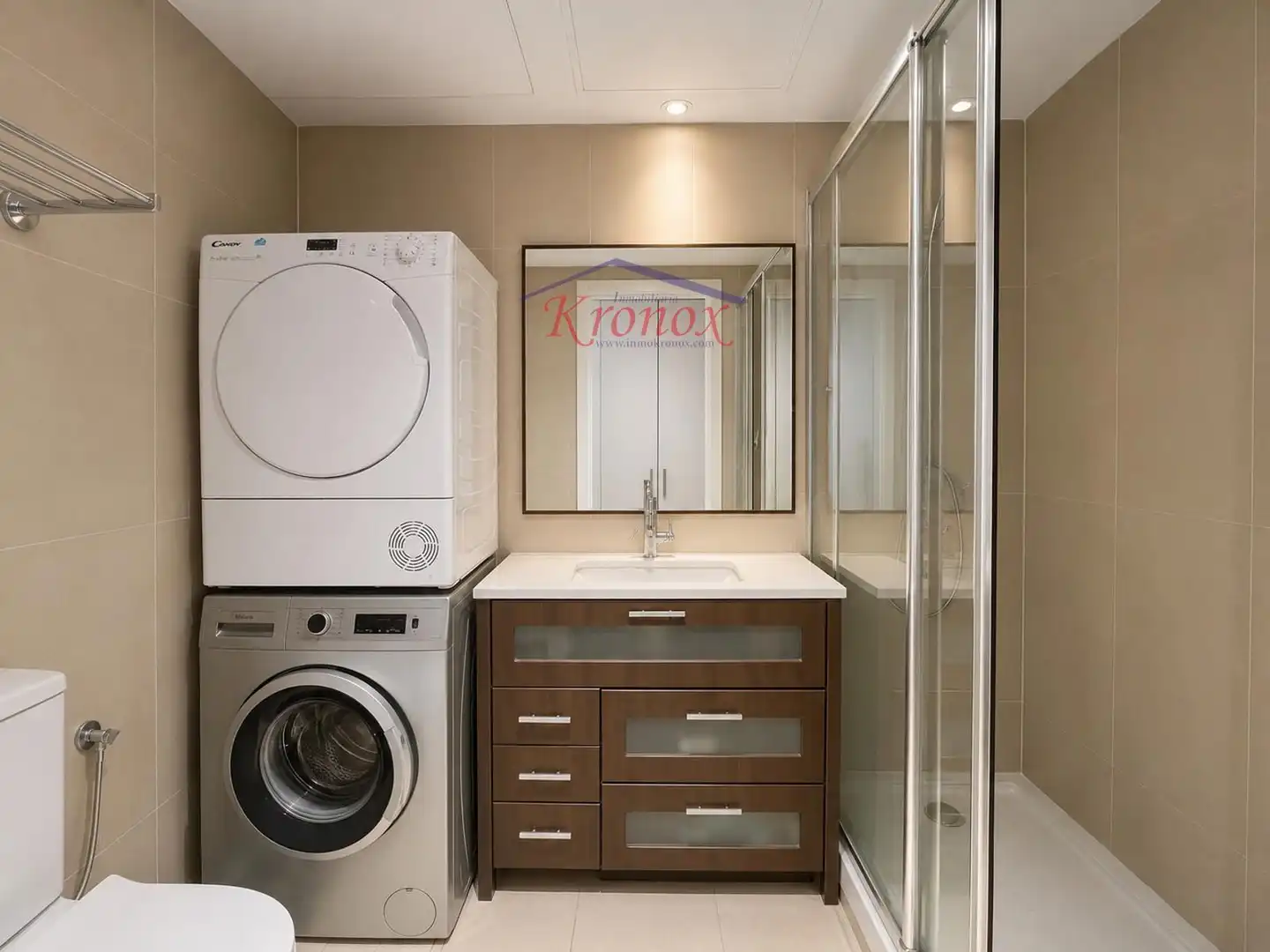 Badezimmer von Maisonette zum Verkauf in Madrid mit Klimaanlage, Heizung und Terrasse