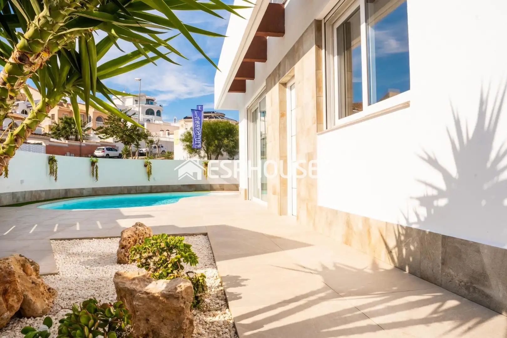 Vista exterior de Casa o xalet en venda en Rojales amb Terrassa, Piscina i Balcó