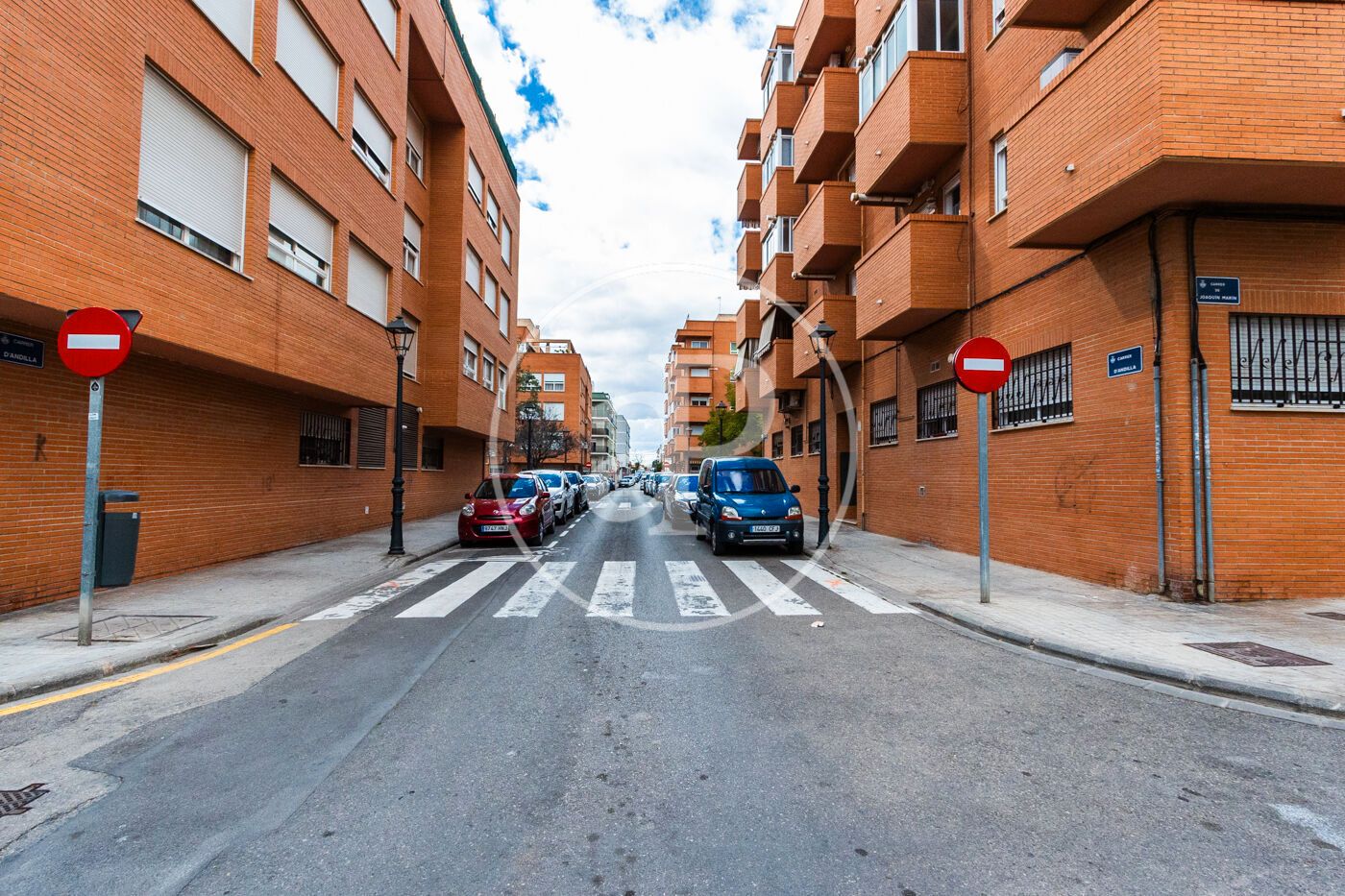 Vista exterior de Casa adosada en venda en  Valencia Capital amb Calefacció, Terrassa i Balcó