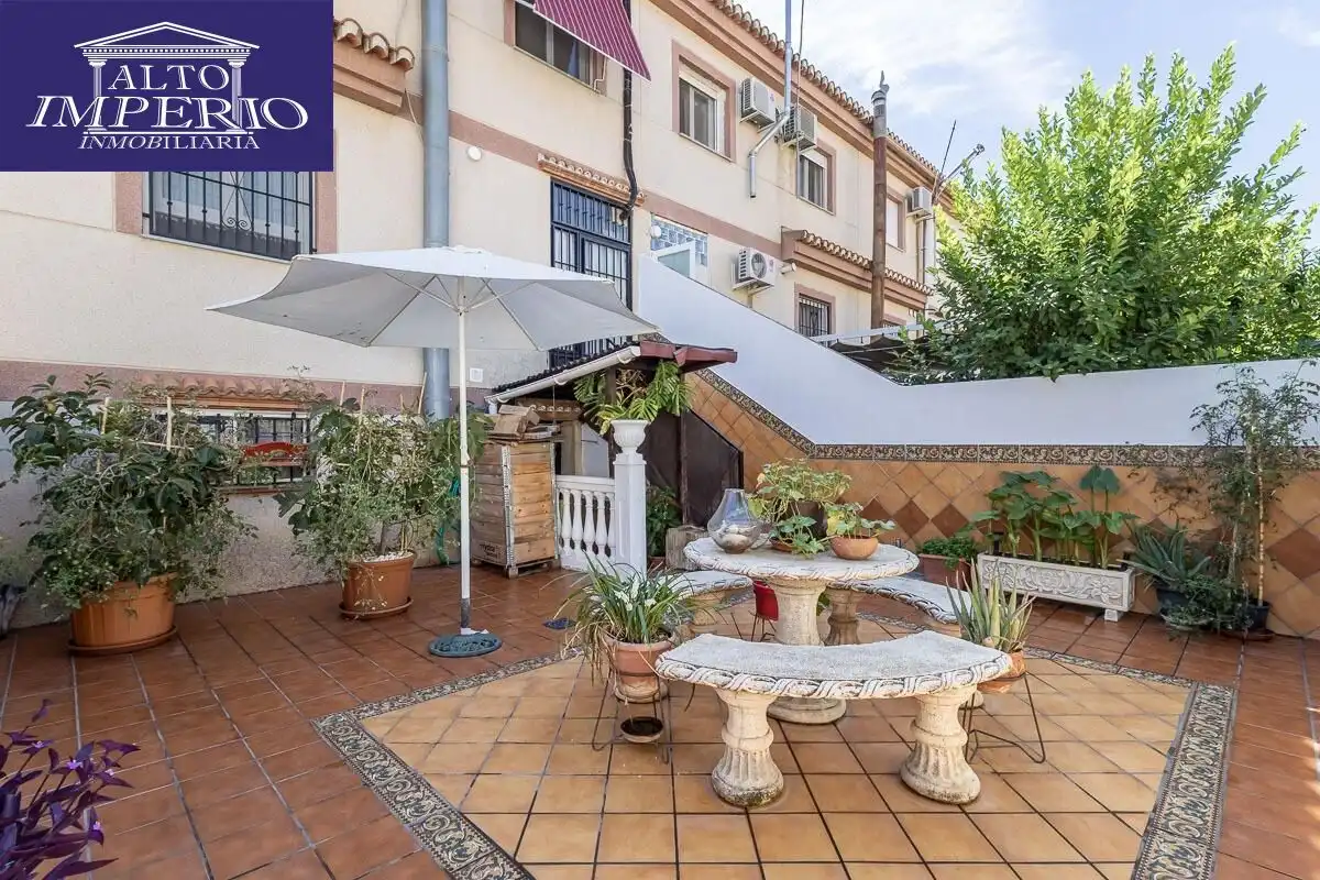 Casa a schiera con terrazza in vendita a Calle de Jerónimo de Rueda 34, imagen 3