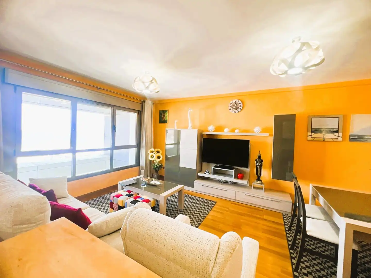 Sala d'estar de Dúplex en venda en Las Palmas de Gran Canaria amb Traster i Moblat