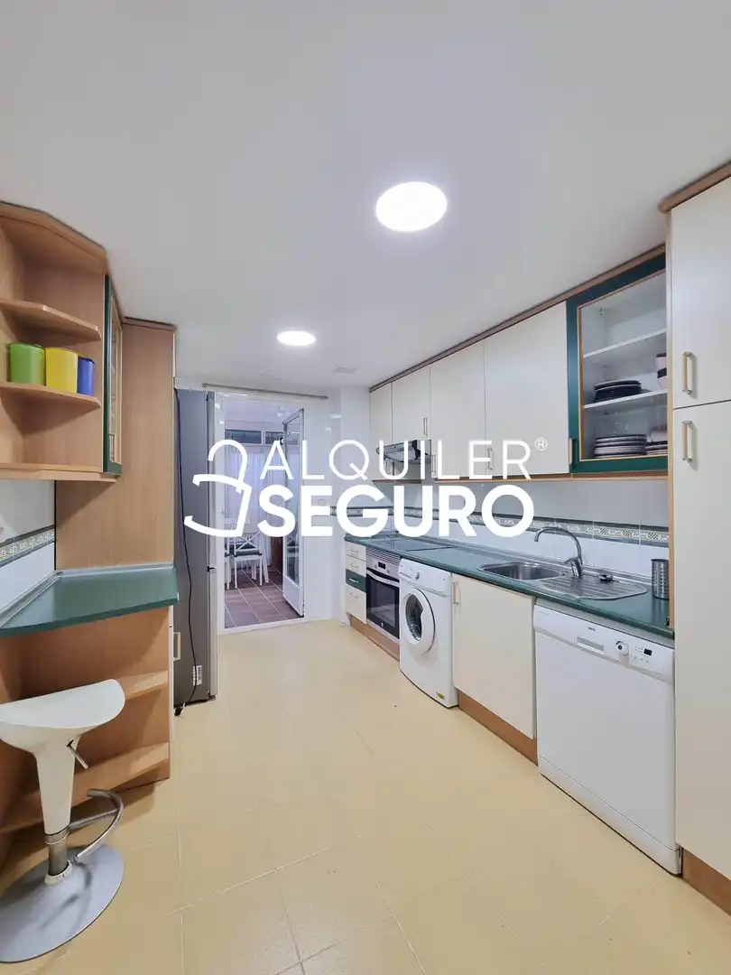 Cuina de Pis de lloguer en Boadilla del Monte amb Aire condicionat, Calefacció i Terrassa