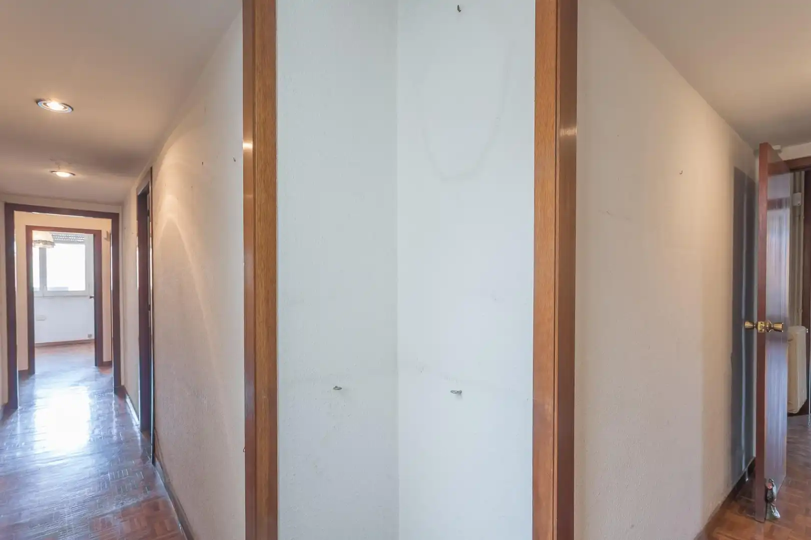 Piso en venta en Barcelona con Calefacción, Parquet y Terraza