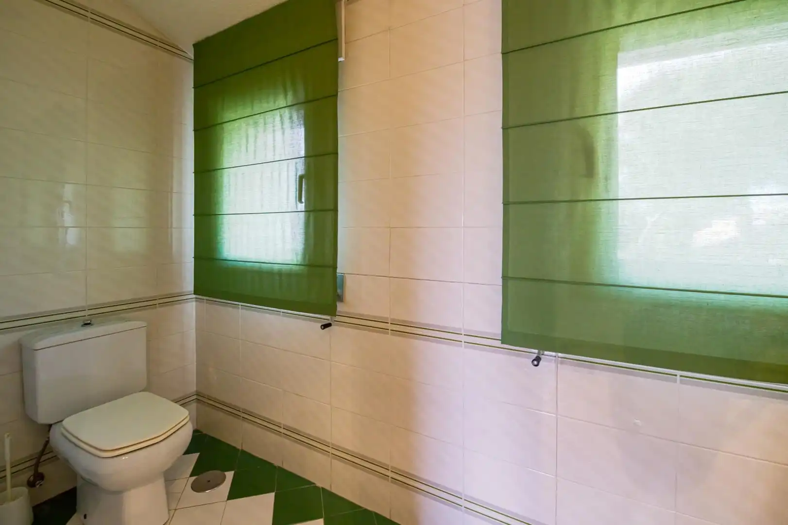 Baño de Casa o chalet en venta en Boadilla del Monte con Calefacción, Jardín privado y Terraza