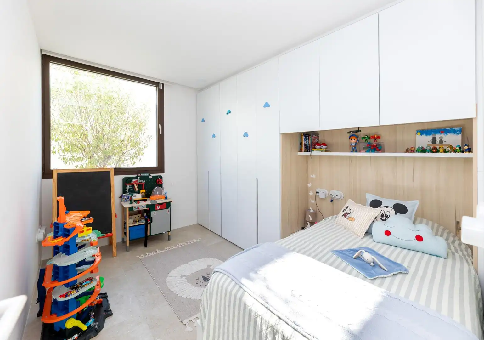 Habitación de Casa o chalet en venta en Albolote con Aire acondicionado, Calefacción y Jardín privado