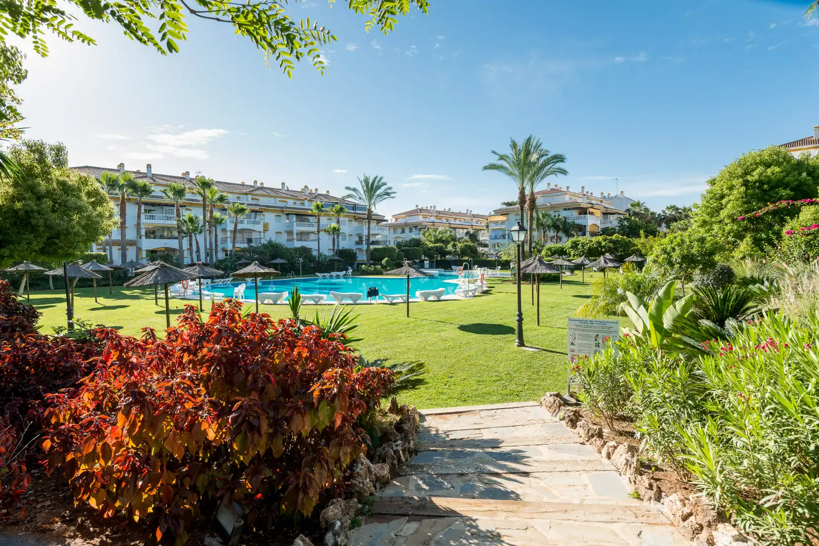 Jardí de Pis en venda en Marbella amb Aire condicionat, Calefacció i Terrassa