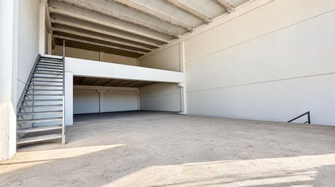Foto 2 von Fabrikhallen zum Verkauf in Centro, Seseña