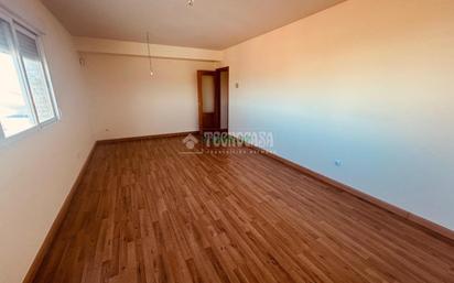 Bedroom of Flat for sale in Lominchar