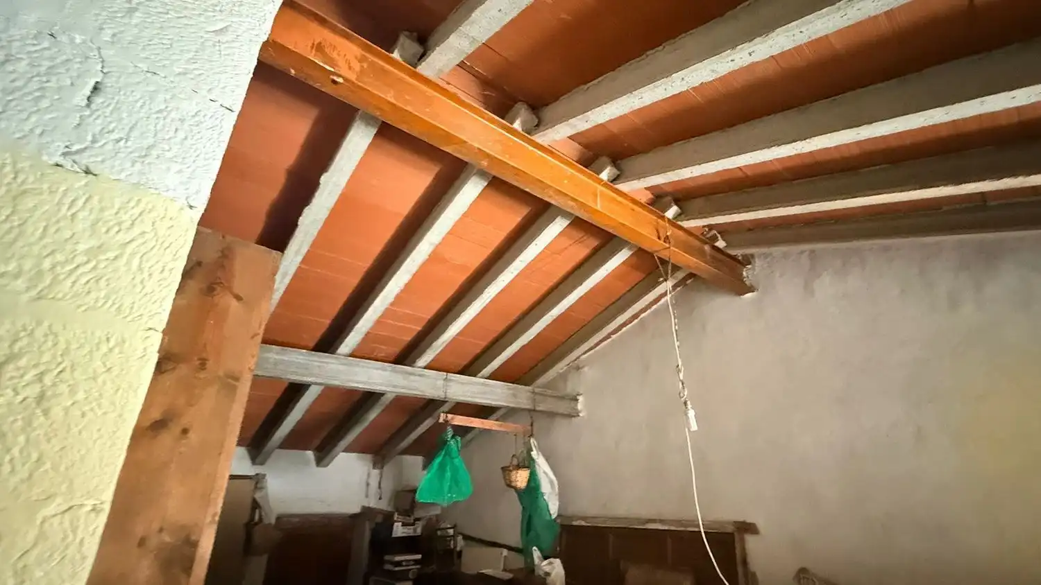 Houses for sale in Puertomingalvo  with Storage room