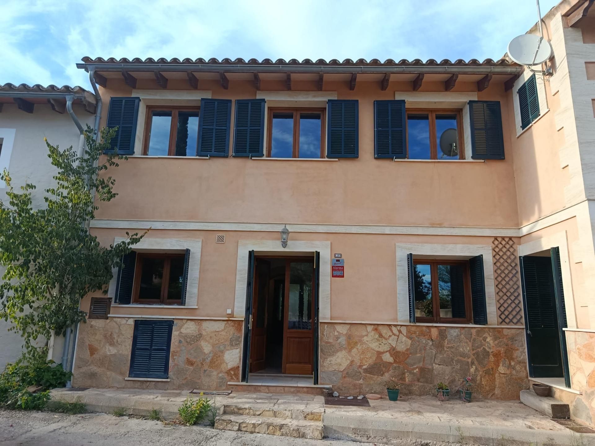 Vista exterior de Casa o chalet de alquiler en Santa Eugènia con Calefacción, Jardín privado y Terraza