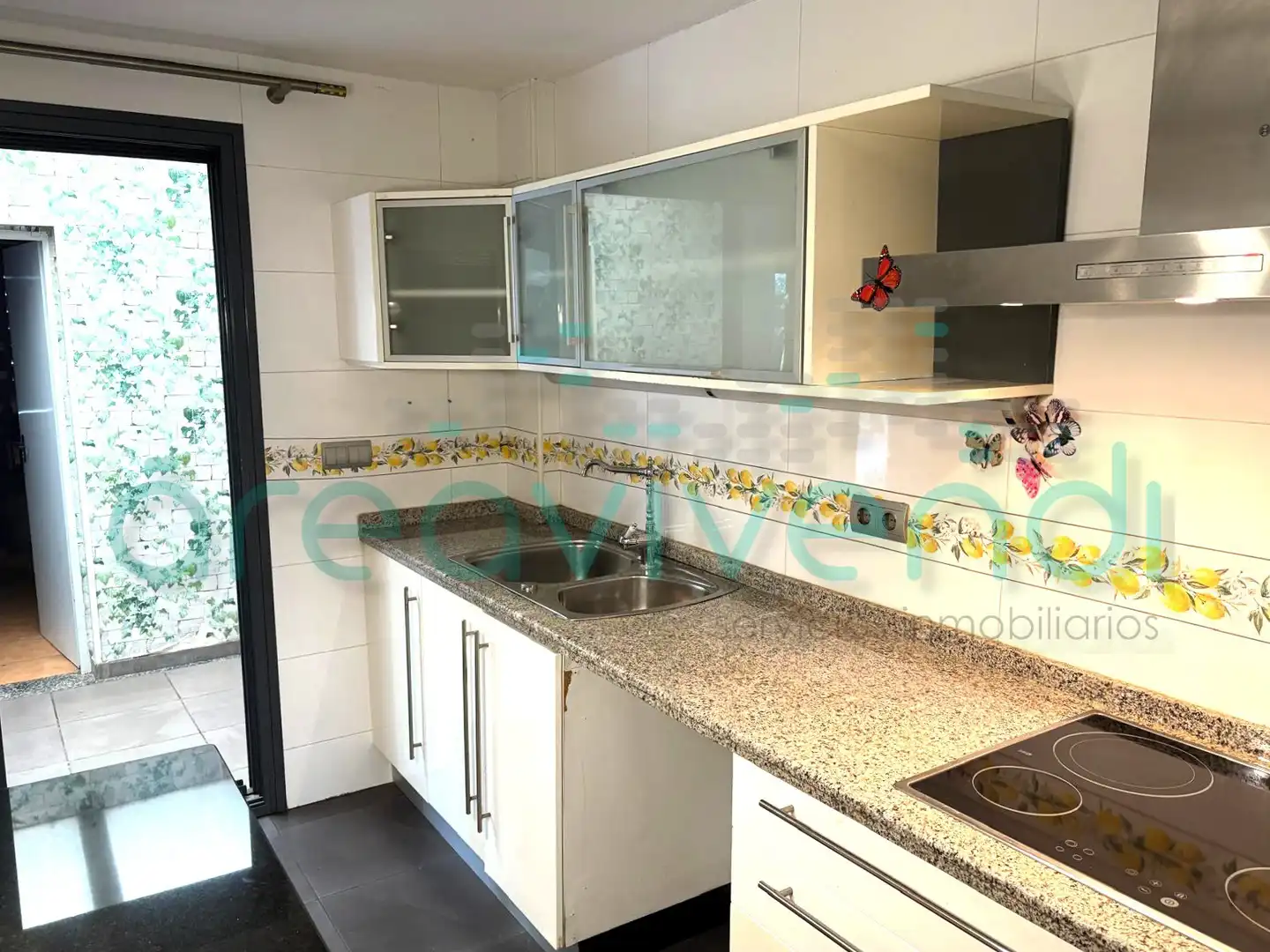 Cocina de Casa adosada en venta en Castellón de la Plana / Castelló de la Plana con Aire acondicionado, Calefacción y Jardín privado