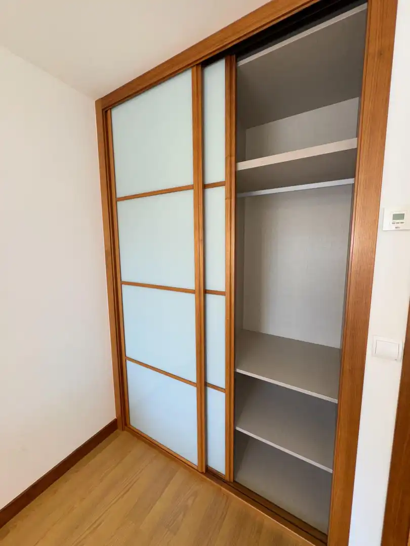 Bedroom of Duplexes for sale in Ponferrada  with Heating, Parquet flooring and Terrace