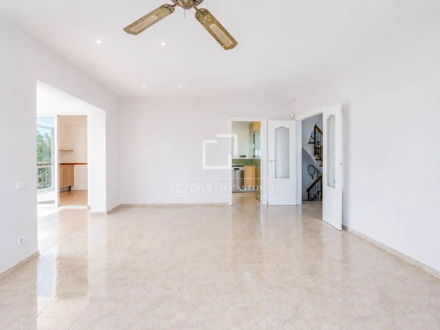 Villa avec terrasse à vendre à Vallpineda - Santa Bárbara, imagen 2