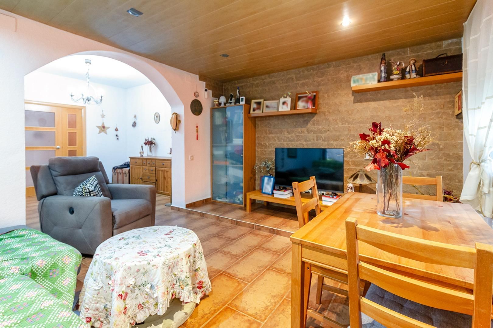 Piso en venta en Castell - Poble Vell