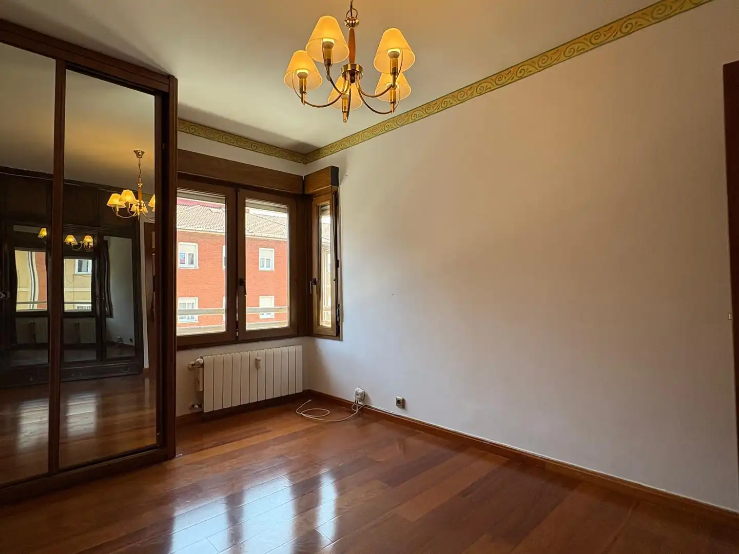 Habitación de Piso en venta en Gijón  con Calefacción y Trastero