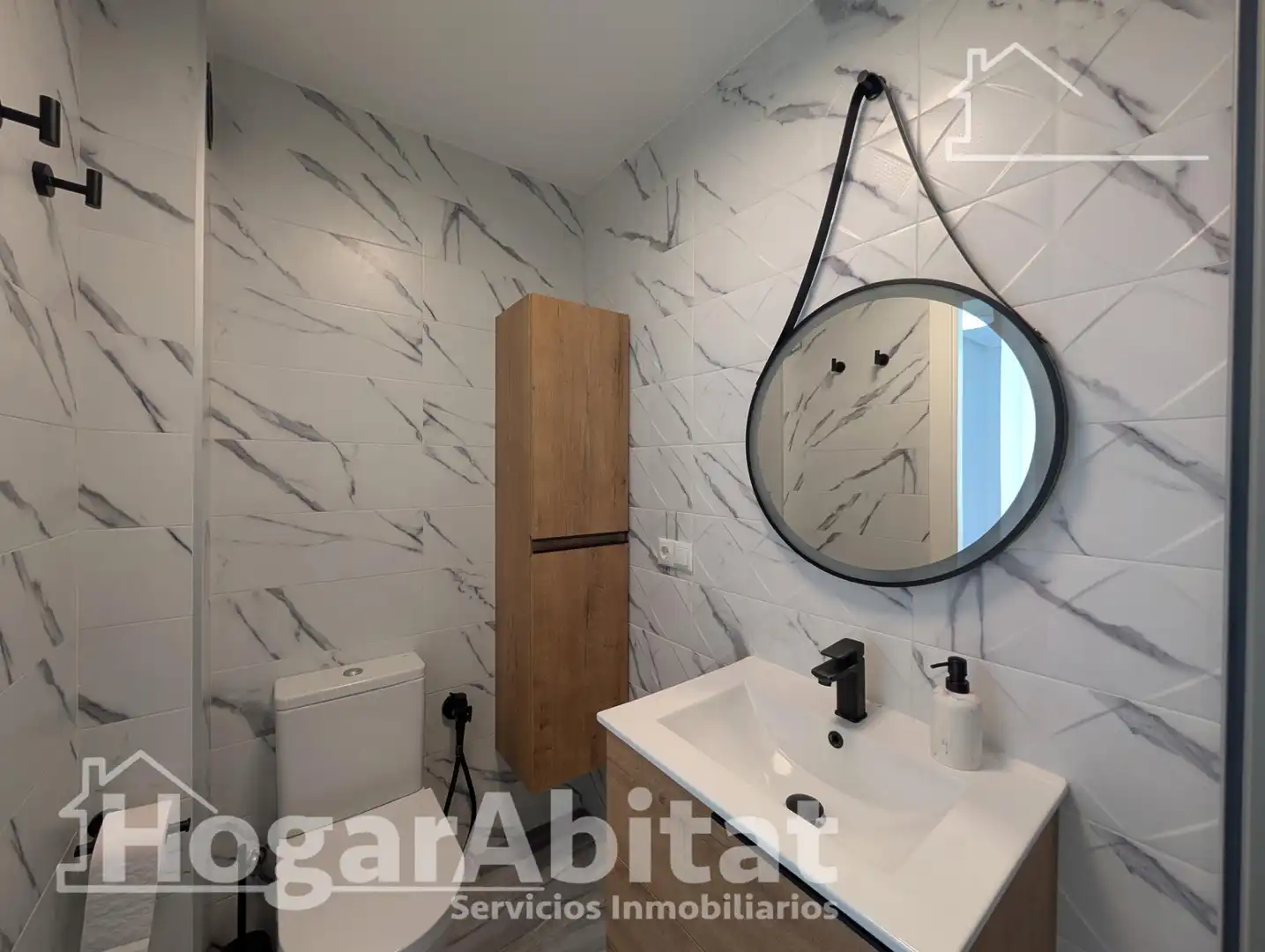 Baño de Casa adosada en venta en Santa Pola con Aire acondicionado, Calefacción y Terraza