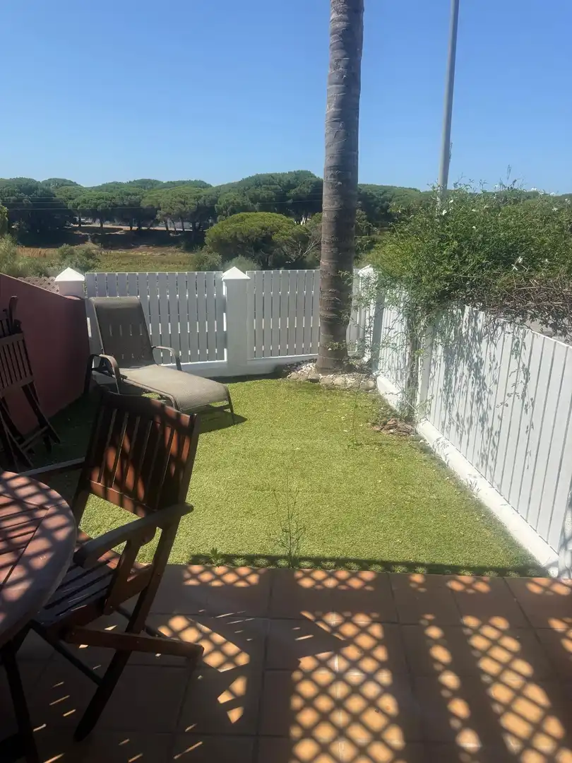 Jardí de Casa adosada en venda en Chiclana de la Frontera amb Aire condicionat, Calefacció i Jardí privat
