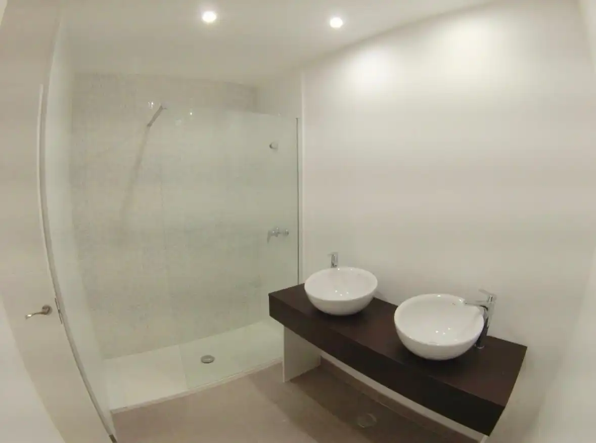 Baño de Piso de alquiler en Madrid con Aire acondicionado, Calefacción y Parquet