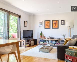 Living room of Flat to rent in  Madrid Capital  with Air Conditioner and Balcony