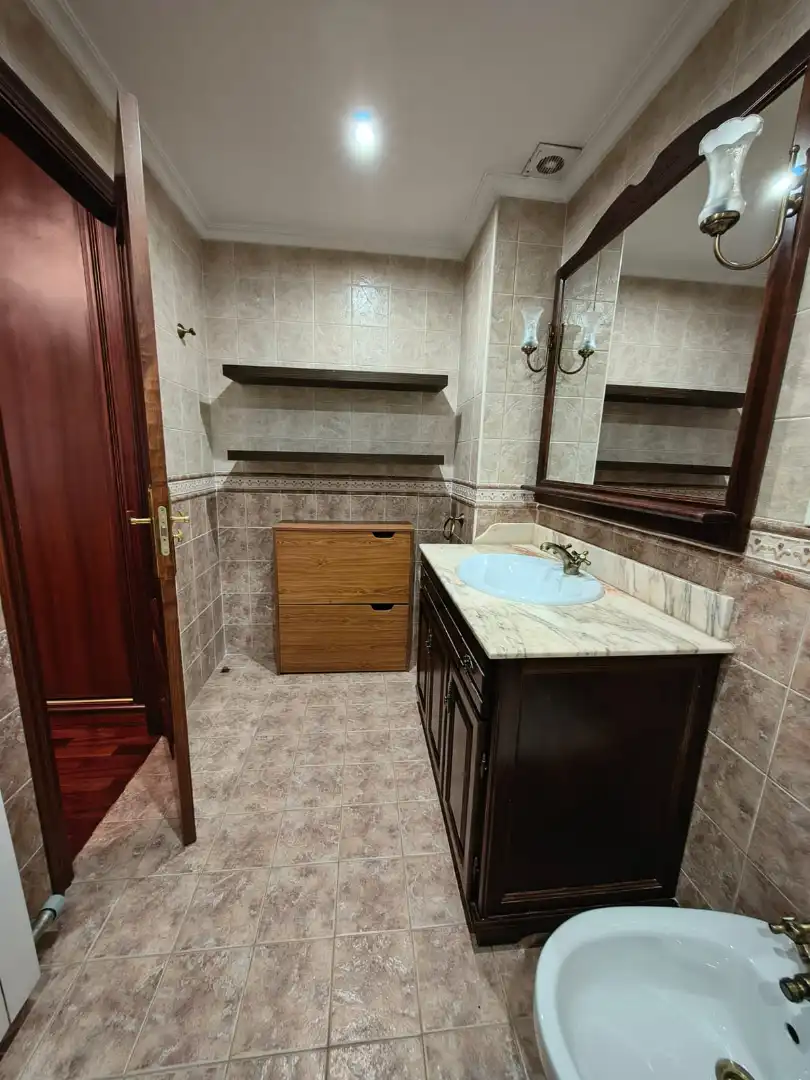 Piso de alquiler en Teis