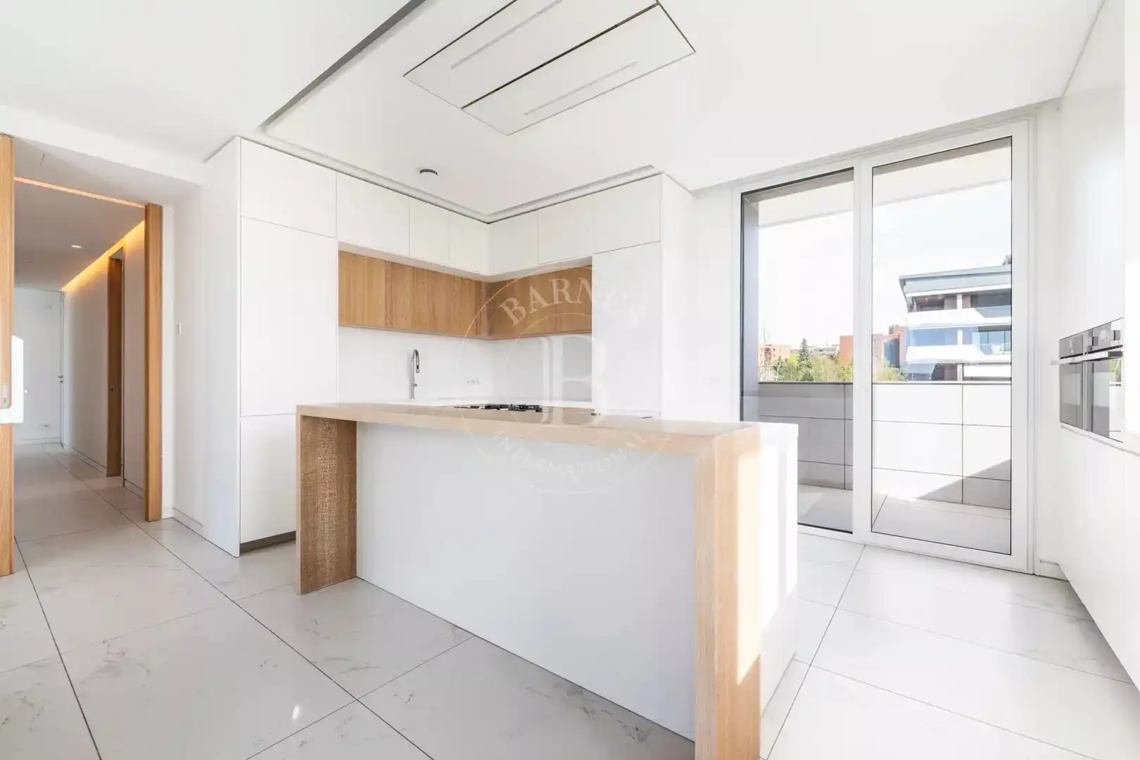 Kitchen of Flat for rent in Pozuelo de Alarcón  with Air Conditioner, Heating and Terrace