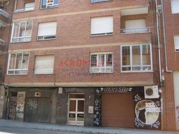 Local comercial en venda a Flores de Sil - La Placa