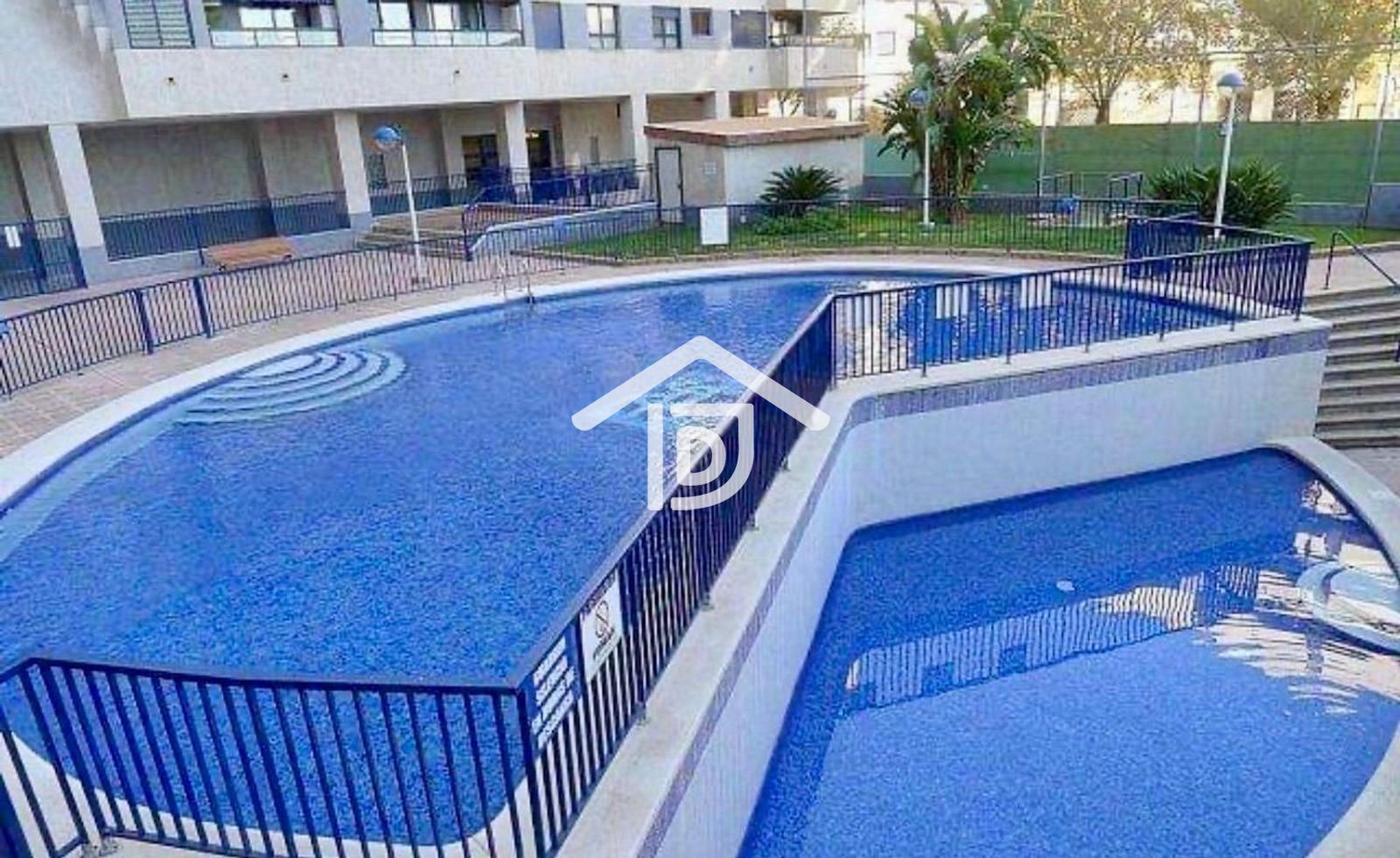 Swimming pool of Flat to rent in  Valencia Capital  with Air Conditioner, Heating and Terrace