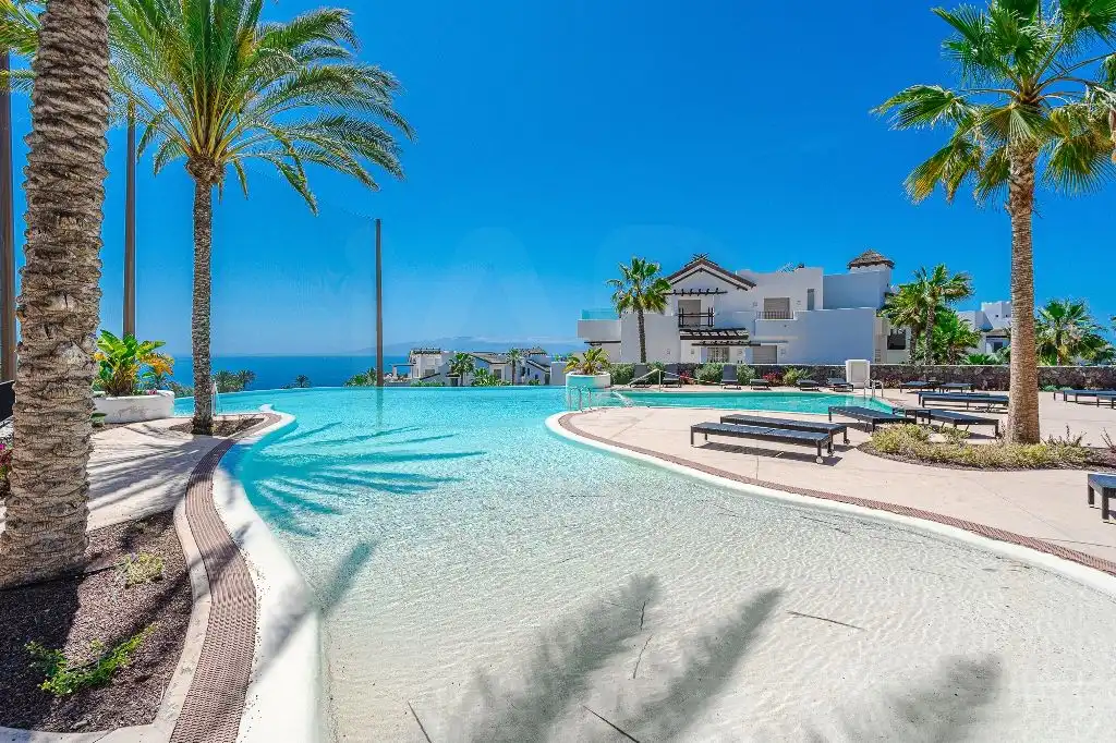 Swimming pool of Flat for sale in Guía de Isora  with Air Conditioner, Heating and Terrace