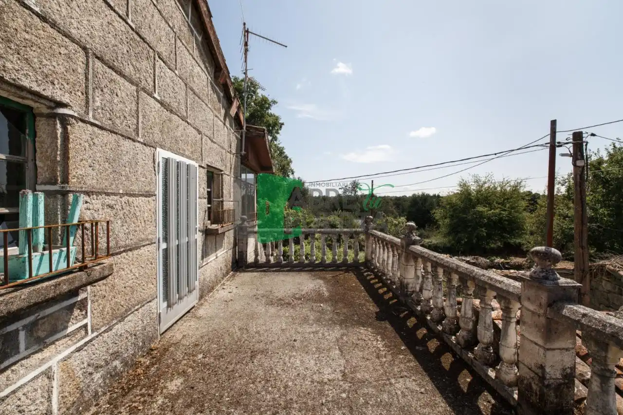 Casa amb terrassa en venda a Amoeiro, imagen 27
