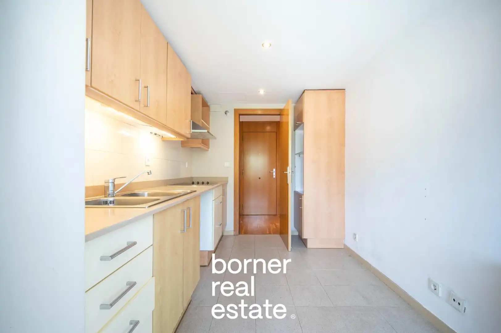 Vista exterior de Piso en venta en Sant Cugat del Vallès con Aire acondicionado, Calefacción y Jardín privado