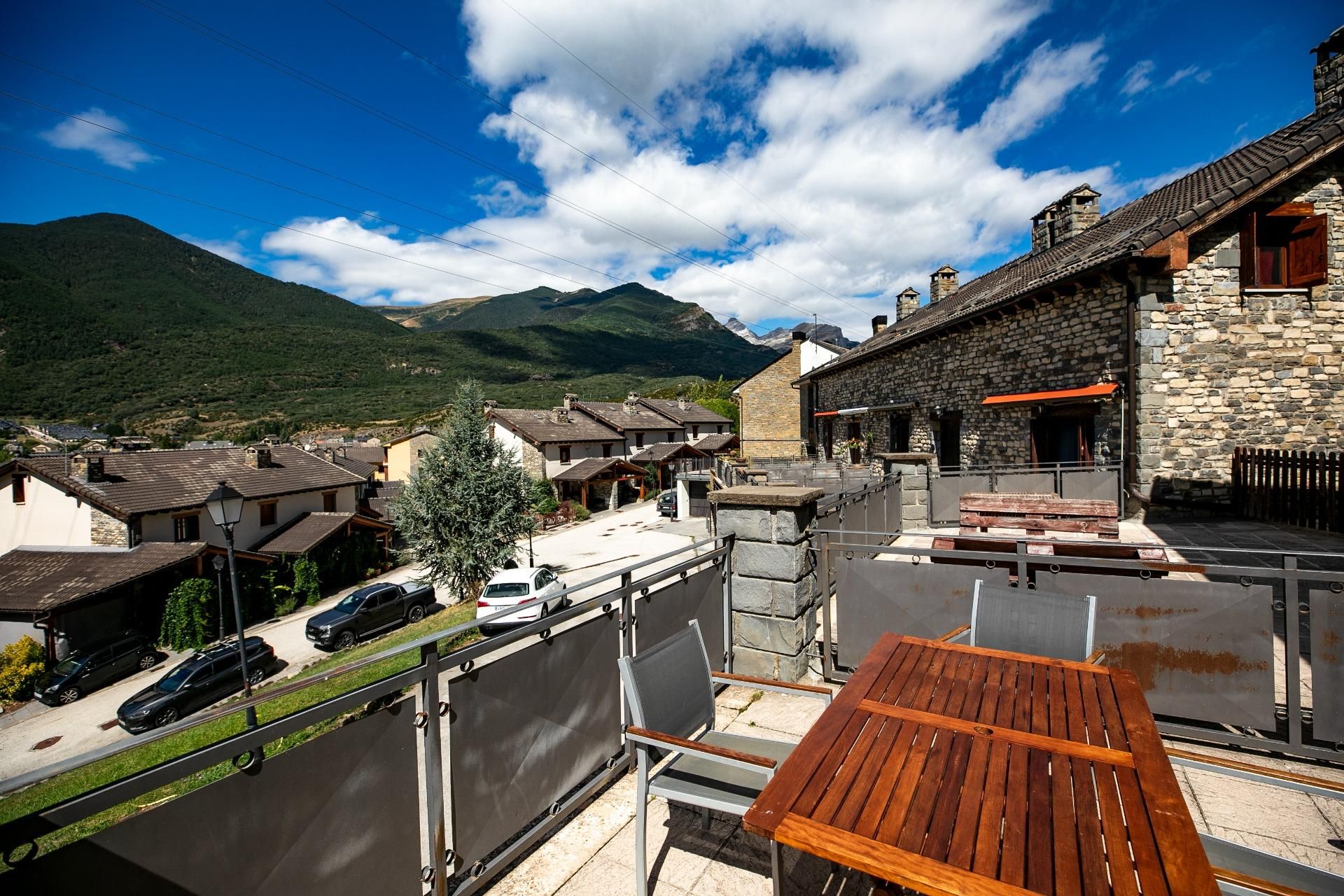 Terraza de Casa adosada en venta en Villanúa con Calefacción, Jardín privado y Parquet