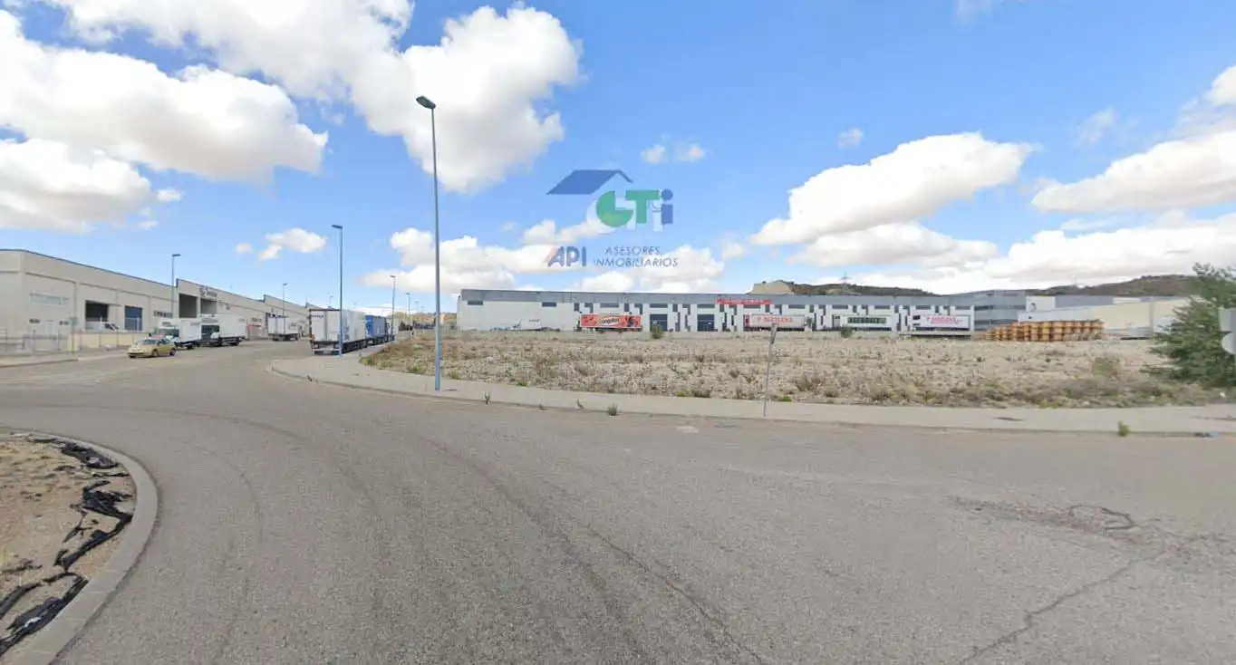 Nau industrial en venda a C / BUENOS AIRES, La Muela