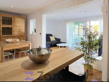 Flat with pool to rent in Carrer Assagador de la Marjal