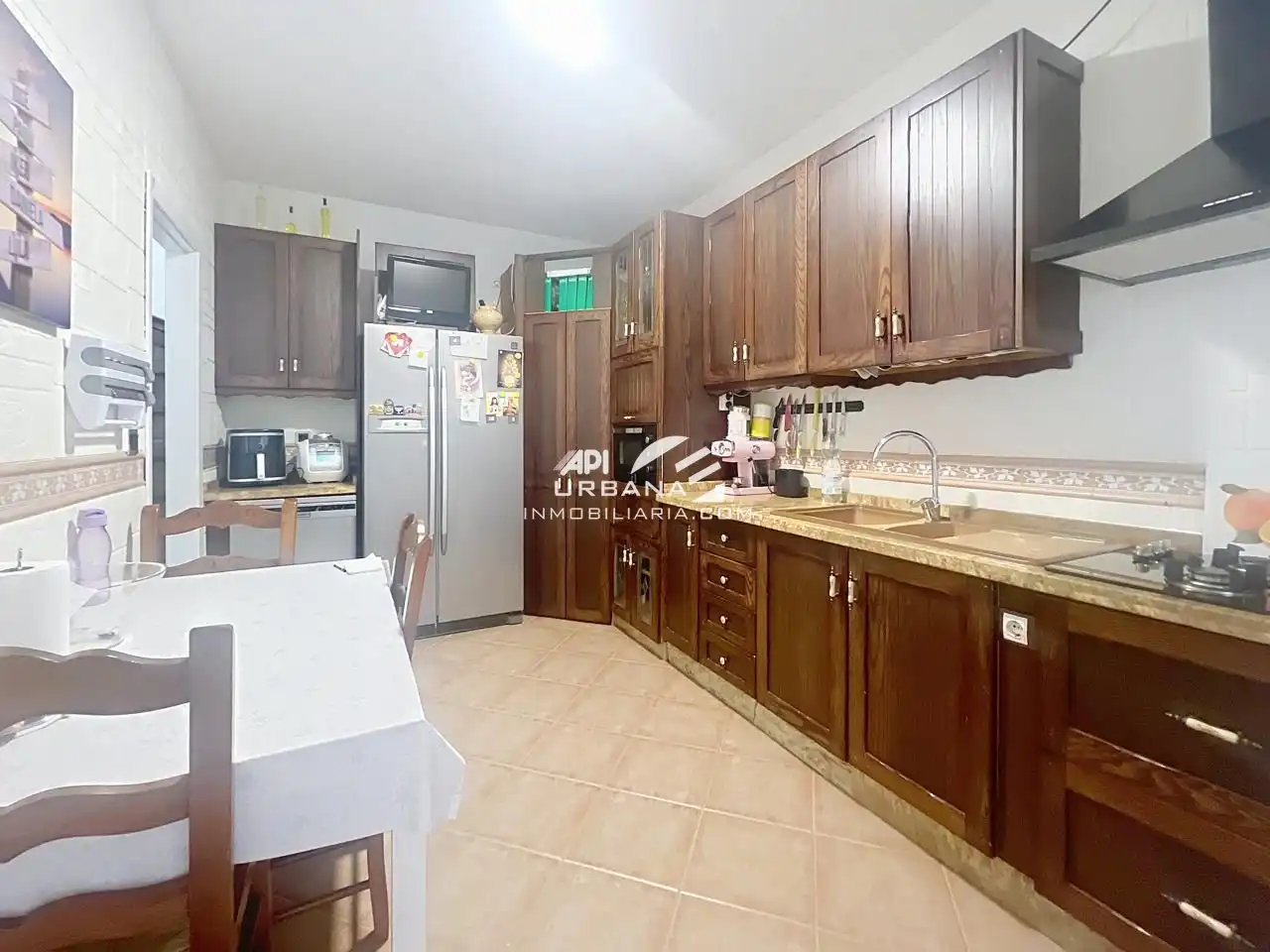 Houses for sale in Los Almendros, Jardin Lucena