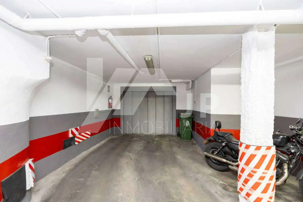 Aparcament amb ascensor en venda a Calle Molinos, imagen 13