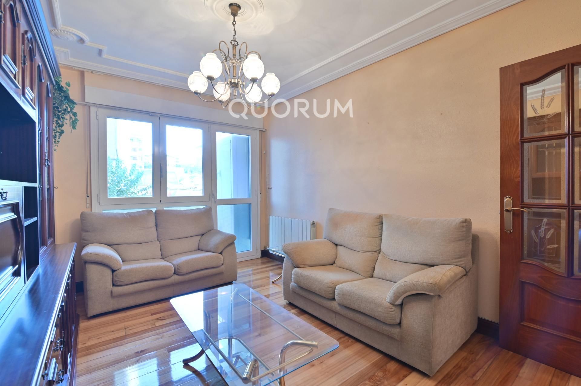 Living room of Flat for sale in Galdakao  with Heating, Terrace and Storage room