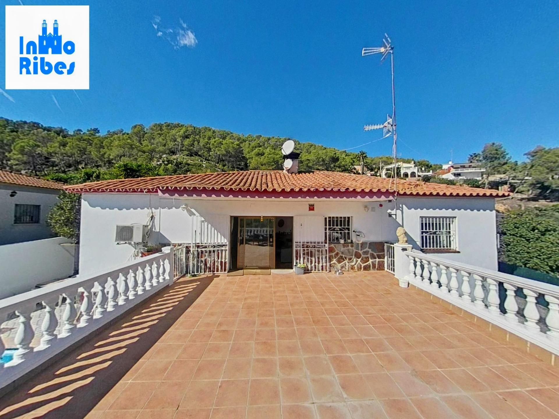 Vista exterior de Casa o xalet en venda en Olivella amb Aire condicionat, Calefacció i Jardí privat