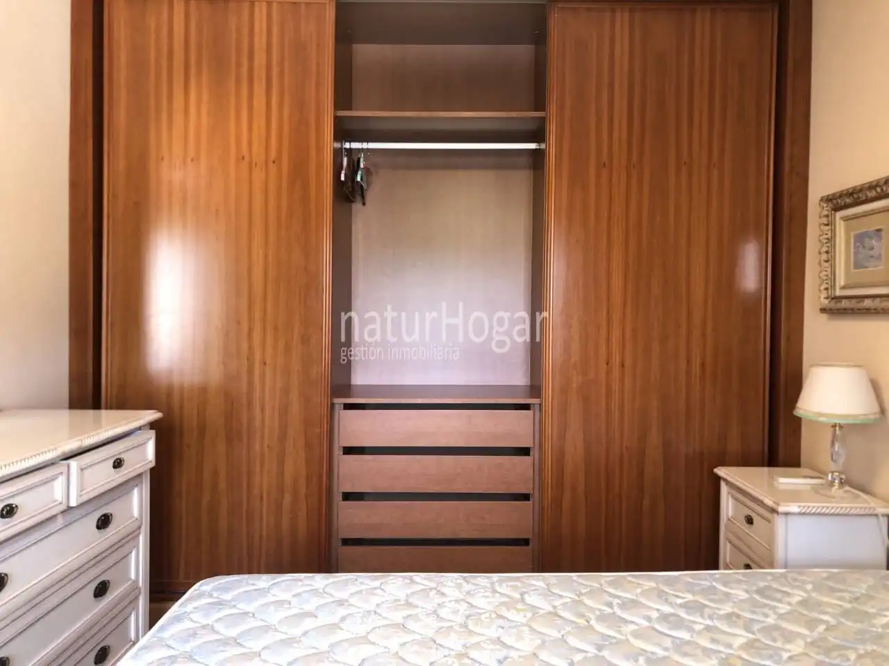 Habitación de Casa o chalet de alquiler en Paterna con Aire acondicionado, Calefacción y Jardín privado
