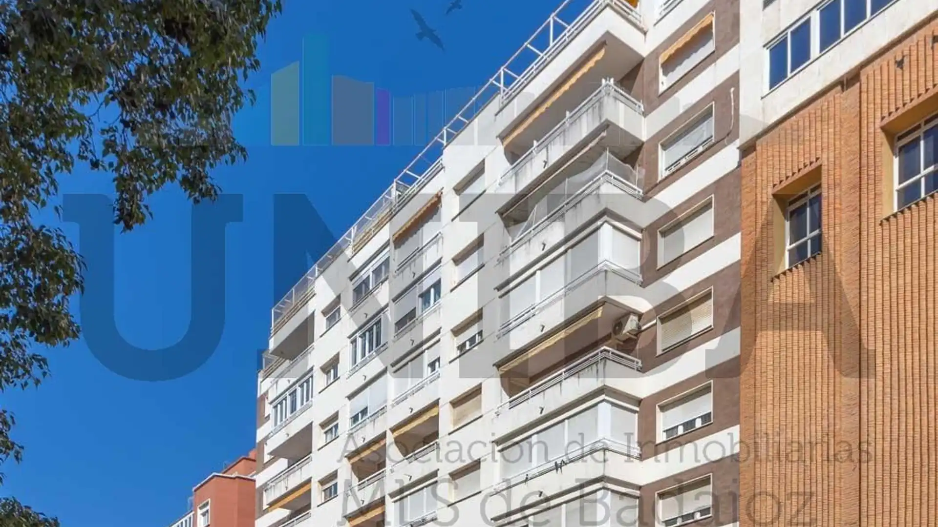 Vista exterior de Piso en venta en Badajoz Capital con Aire acondicionado y Balcón