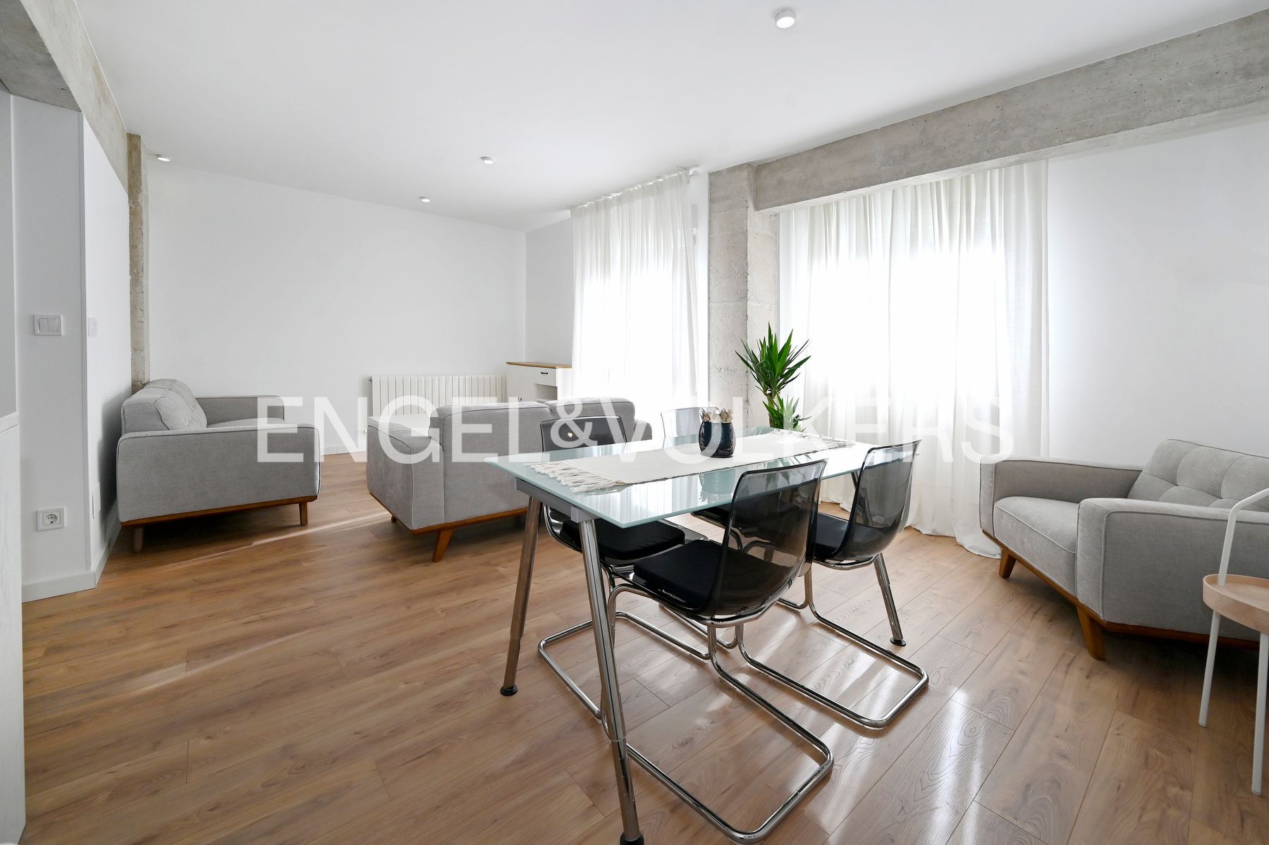 Comedor de Piso de alquiler en Santander con Calefacción y Amueblado