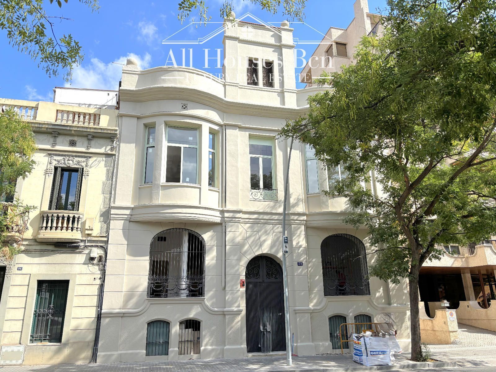 Vista exterior de Dúplex en venda en  Barcelona Capital amb Aire condicionat, Calefacció i Parquet