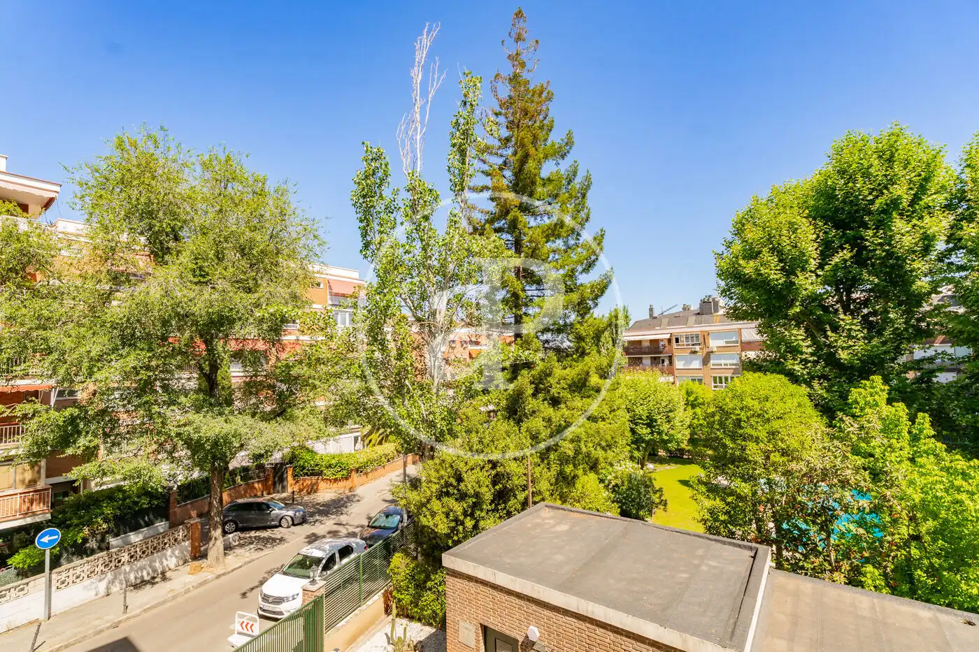 Vista exterior de Piso de alquiler en Madrid con Aire acondicionado, Calefacción y Jardín privado