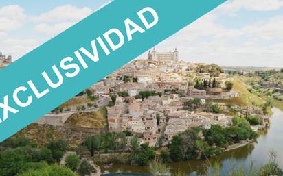 Vista exterior de Casa adosada en venda en  Toledo Capital amb Terrassa