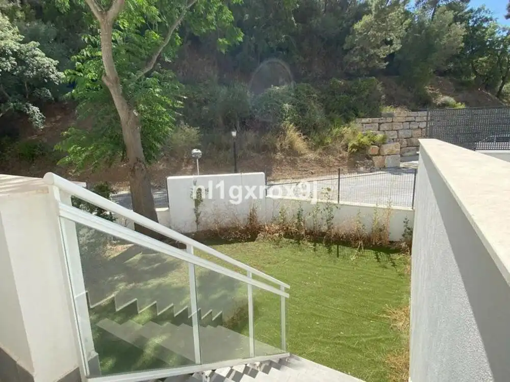 Planta baja en venta en Benahavís con Aire acondicionado, Terraza y Trastero