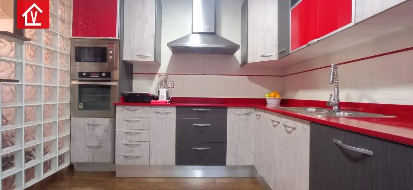 Cocina de Casa o chalet en venta en Barberà del Vallès con Aire acondicionado, Calefacción y Terraza
