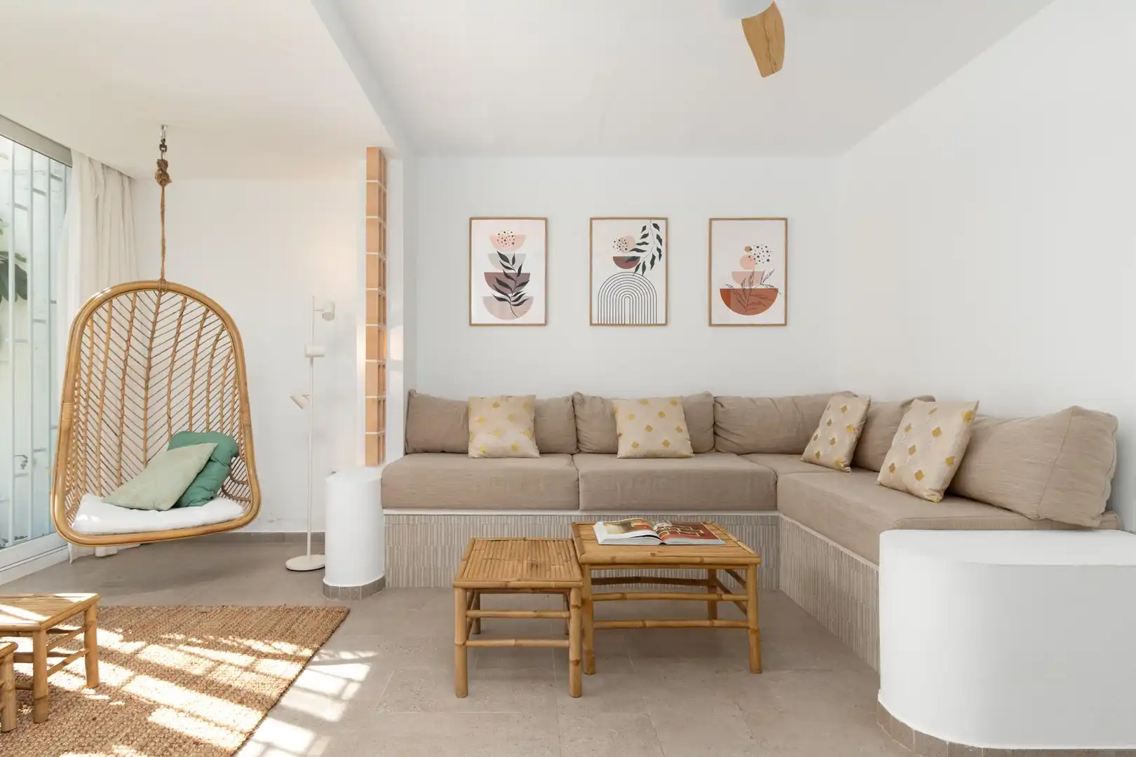 Casa pareada con piscina en venta en Calahonda